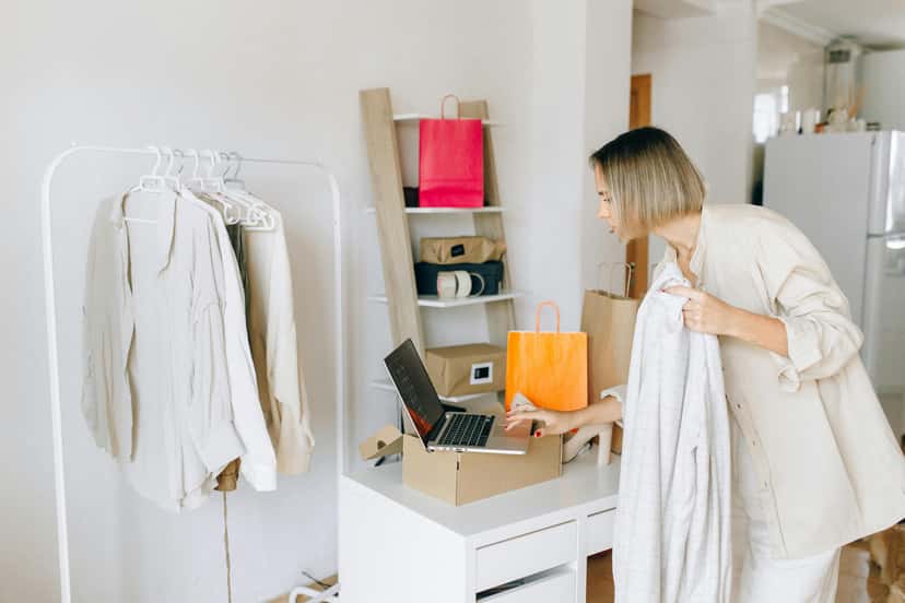 E-commerce & Retail